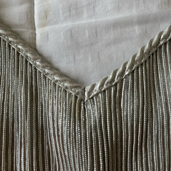 👠 ONLY Primrose Strappy Silver Pleated Tank Top with Adjustable Straps Medium - Picture 16 of 16